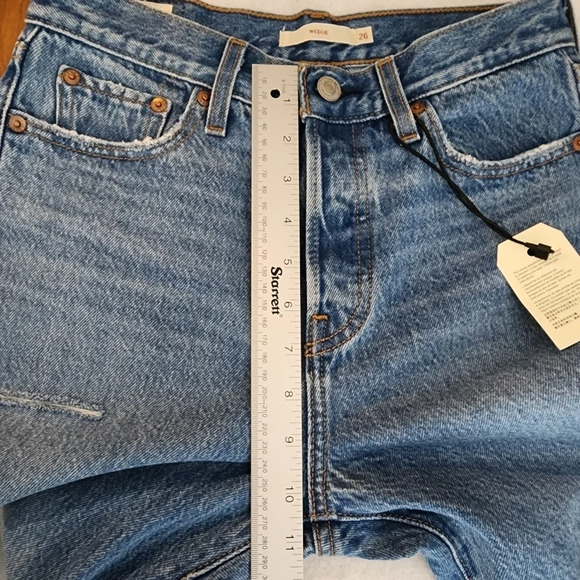 Levi's Wedgie Icon Fit Ankle Jeans 26X28 - Picture 7 of 8
